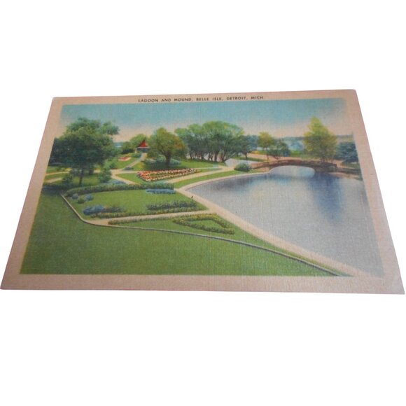 Vintage Postcard unposted 50s Linen Lagoon Belle Island Detroit Michigan - Picture 1 of 4